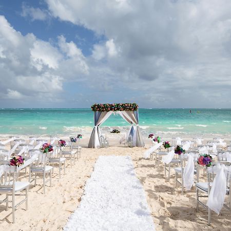 Impressive Premium Punta Cana Exterior foto Beach wedding in Cancun, Mexico