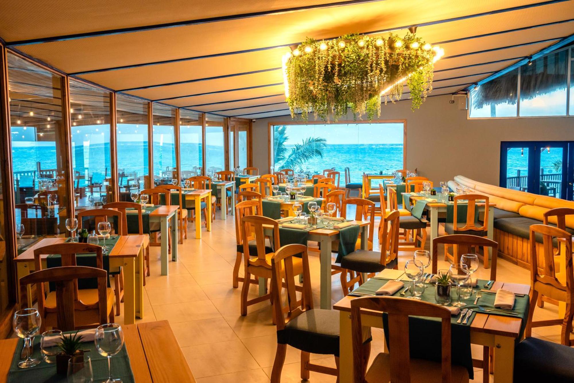 Impressive Premium Punta Cana Exterior foto Restaurant at the resort